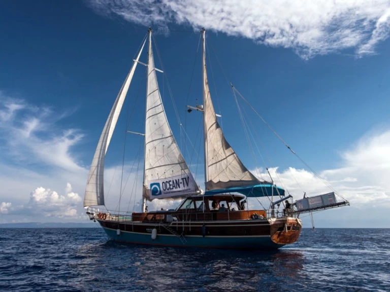 Alquiler de Velero, con o sin patrón  Gouviá