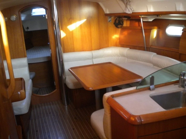Alquiler de embarcaciones Jeanneau Sun Odyssey 40 enKallithea en Samboat