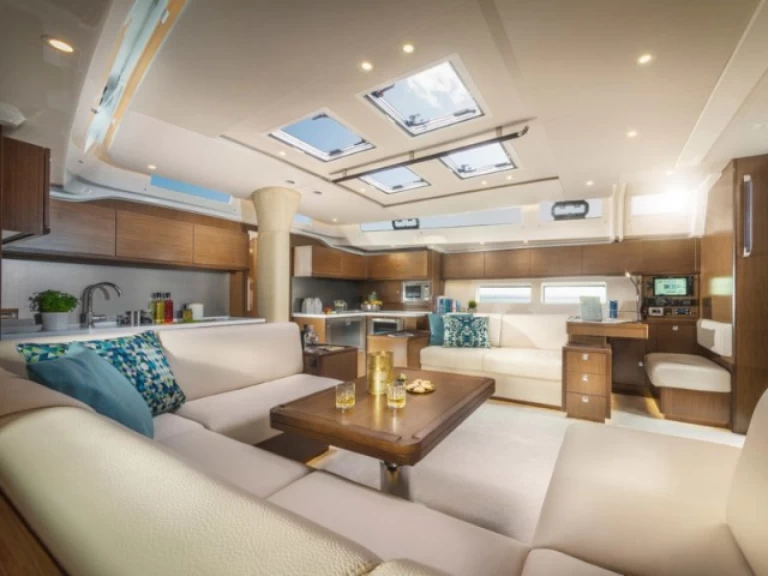 Alquiler Velero en Álimos - Bavaria Bavaria C57