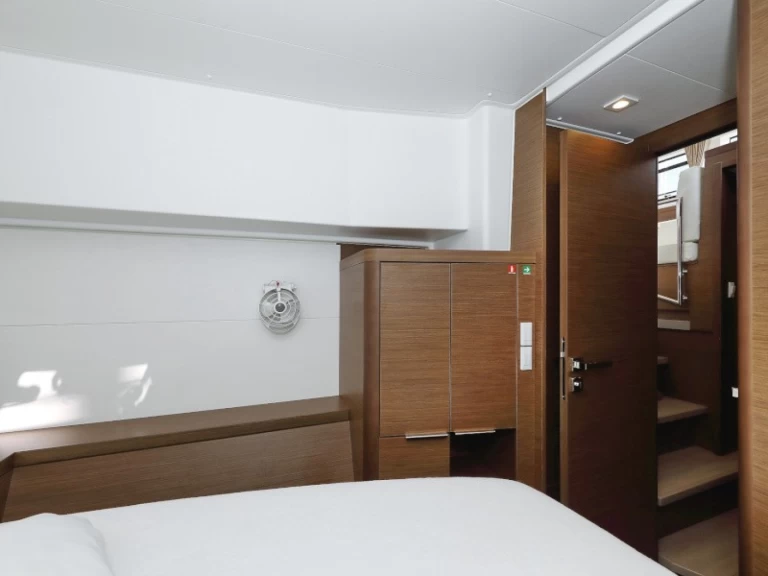 Alquiler de embarcaciones Lagoon Lagoon 40 (2) enSukošan en Samboat