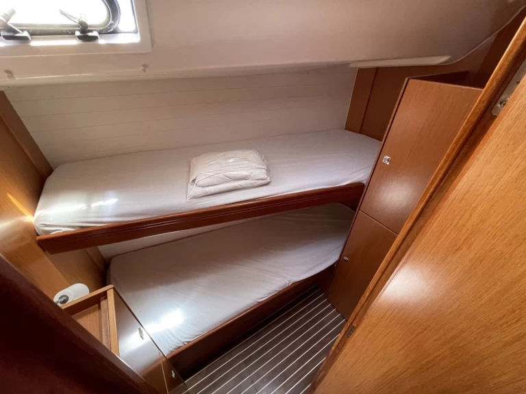 Alquiler Velero Bavaria con o sin  título de navegación