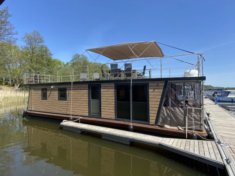 Alquiler de Casa flotante, con o sin patrón WOMA Buchholz