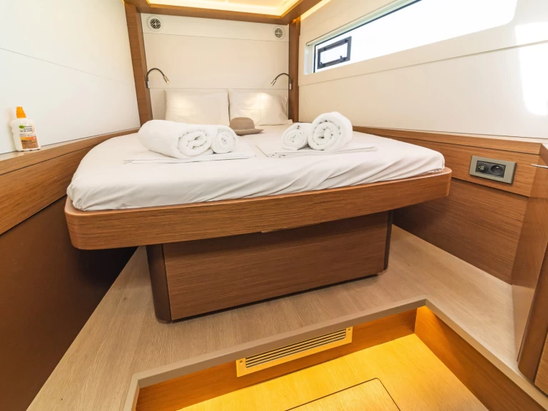 Lagoon Lagoon 46 de alquiler a Lávrio