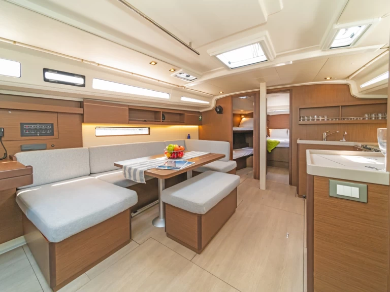 Alquiler Velero en Álimos - Bénéteau Oceanis 40.1