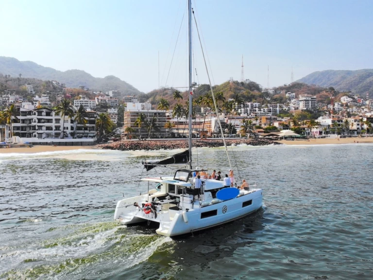Alquiler de Catamarán, con o sin patrón Lagoon Marina Vallarta