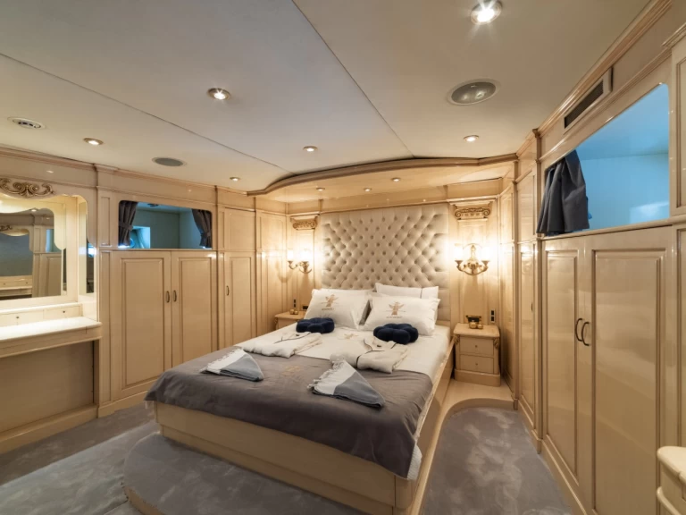 Alquiler de embarcaciones lürssen custom enBodrum en Samboat