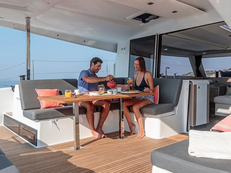 Fountaine Pajot Isla 40 de alquiler a Paros (Isla)