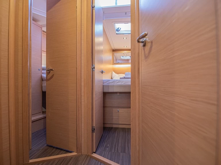 Alquiler de Dufour Dufour 530 en Álimos