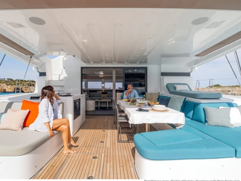 Alquiler de Lagoon Lagoon 55 en Ellinikó