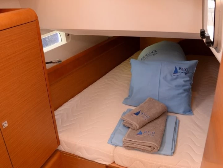 Jeanneau Sun Odyssey 419 de alquiler a Göcek