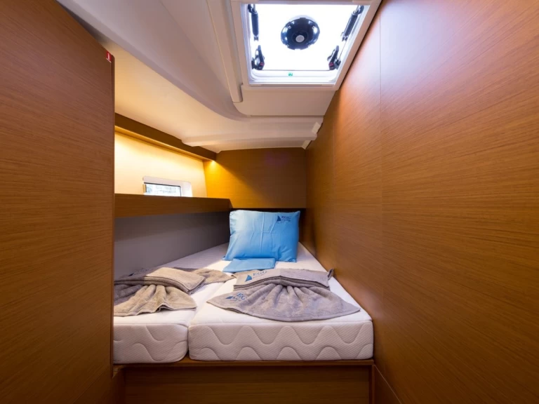 Alquiler de embarcaciones Jeanneau Sun Odyssey 490 enGöcek en Samboat