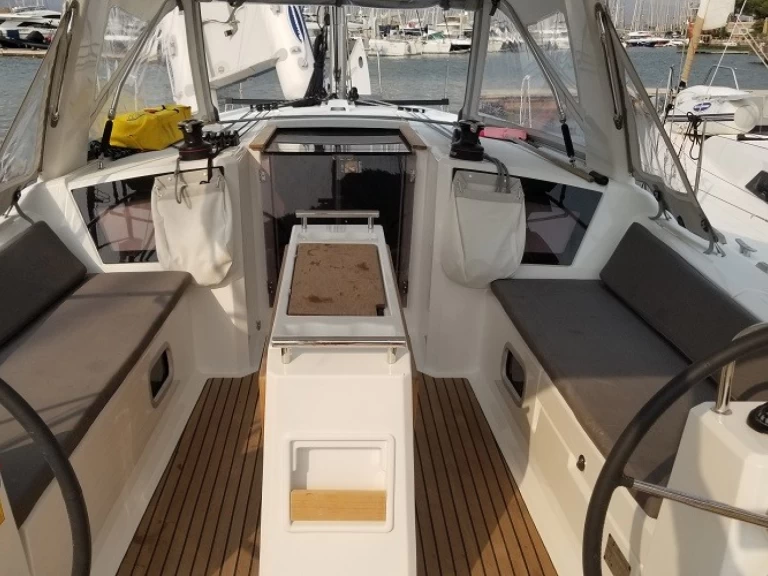 Alquiler de Bénéteau Oceanis 38.1 en Fethiye