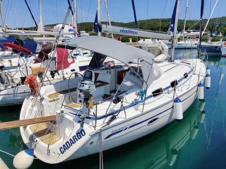 Alquiler de embarcaciones Bavaria Bavaria 39 Cruiser enSukošan en Samboat
