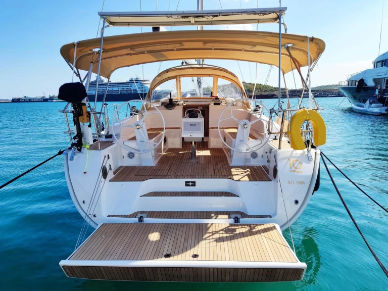 Alquiler de Velero, con o sin patrón Bavaria Lávrio