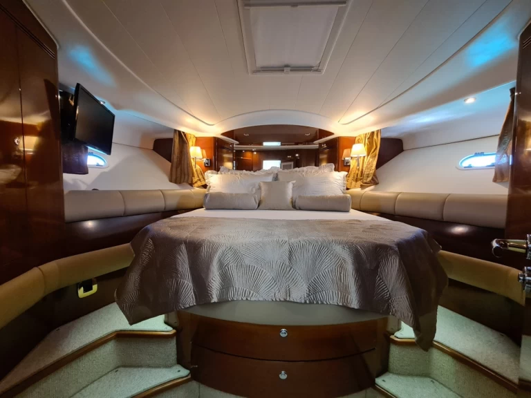 Alquiler de embarcaciones Jeanneau Prestige 46 enKorčula (Ciudad) en Samboat