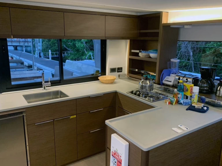 Lagoon Lagoon 46 de alquiler a Eden Island