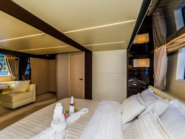 Alquiler Yate de lujo en Kaštel Gomilica - Azimut Azimut 66 Fly