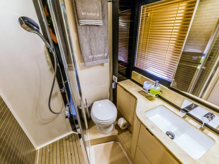 Alquiler Yate de lujo en Kaštel Gomilica - Azimut Azimut 66 Fly