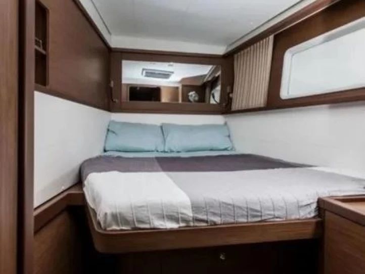 Catamarán para alquilar Kaštel Gomilica al mejor precio