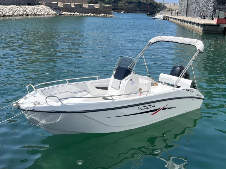 Alquiler de embarcaciones Ultramar OPEN 570 enMarsella en Samboat
