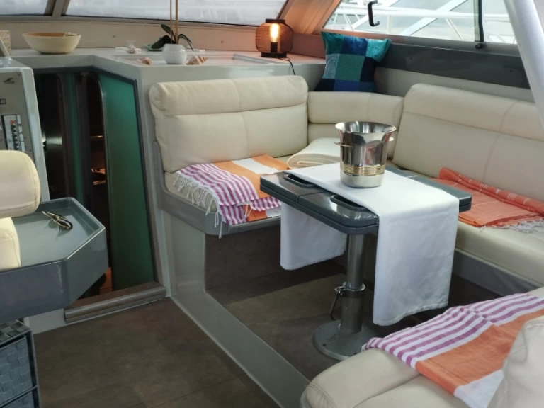 Alquiler de Ferretti 34 en Cannes