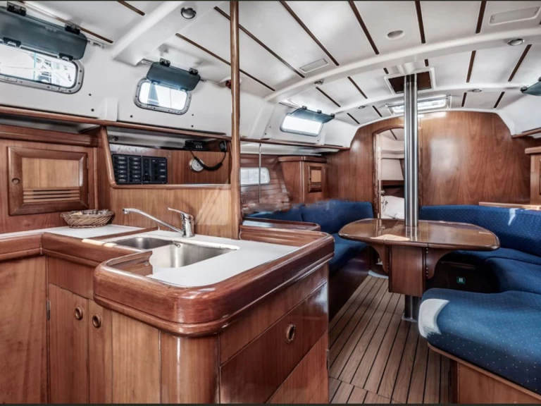 Alquiler de Velero, con o sin patrón Bénéteau Kallithea