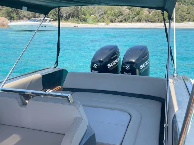 Alquiler Neumática en Ajaccio - Lomac Granturismo 10.5