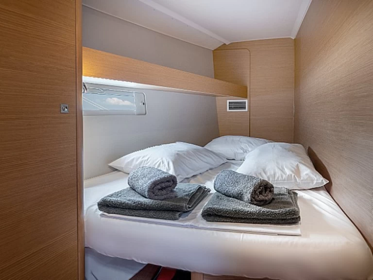 Velero para alquilar Lefkáda al mejor precio