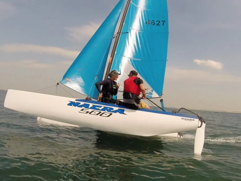 Nacra 500 FUN de alquiler a Carnac