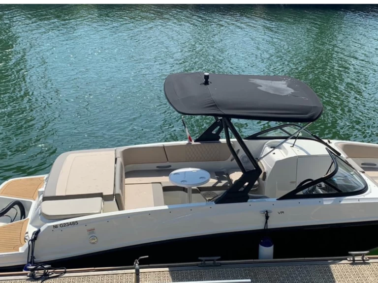 Bayliner VR6 de alquiler a Cannes