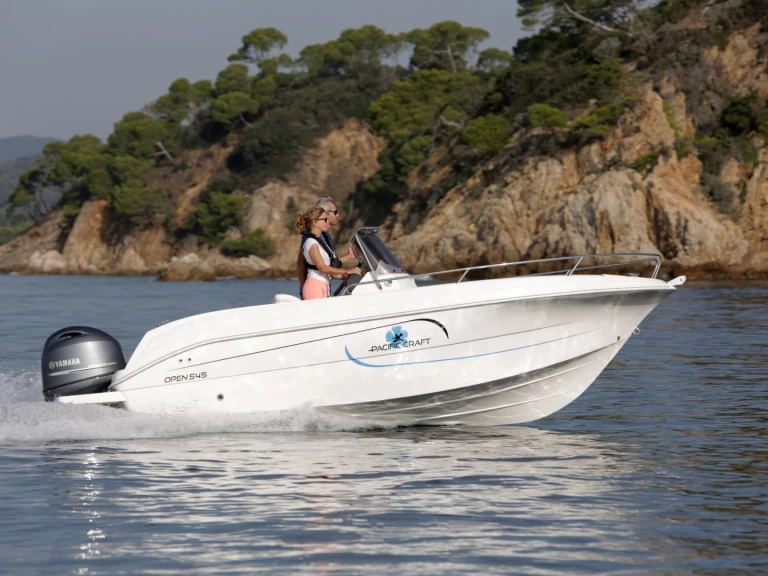 Alquiler de embarcaciones Pacific Craft PACIFIC CRAFT 545 enMarsella en Samboat