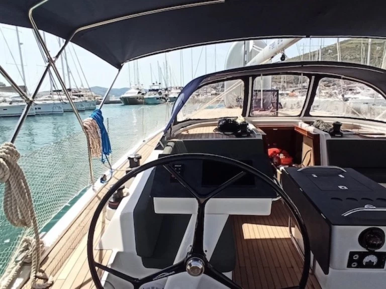 Alquiler de Velero, con o sin patrón D&D Yacht Seget Donji