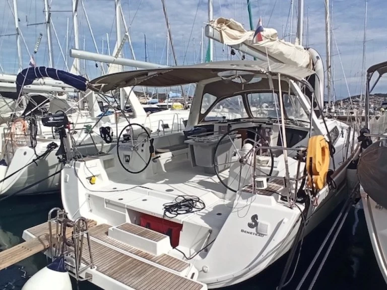 Alquiler de barcos Seget Donji barato de Oceanis 45