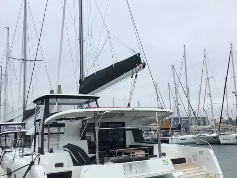 Alquiler de Lagoon Lagoon 42 en Le Marin