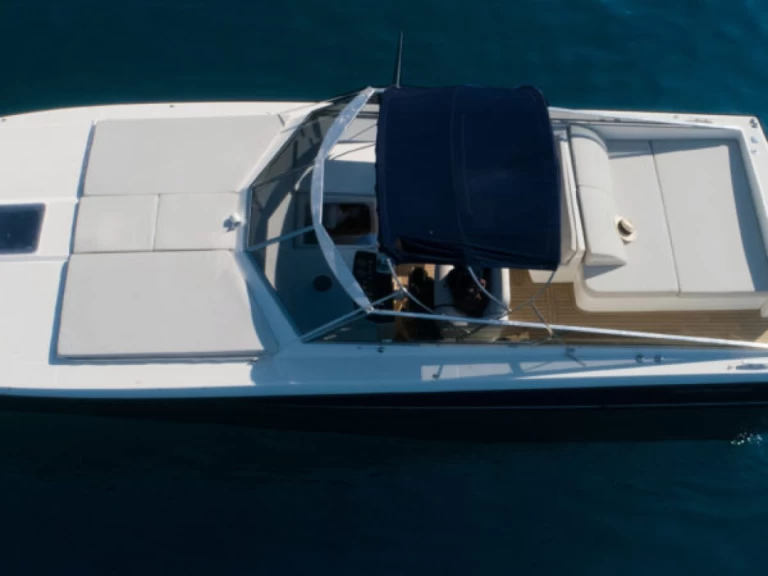 Alquiler de barcos Sorrento barato de Itama 38