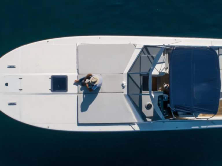 Alquiler de Barco de motor, con o sin patrón Itama Sorrento