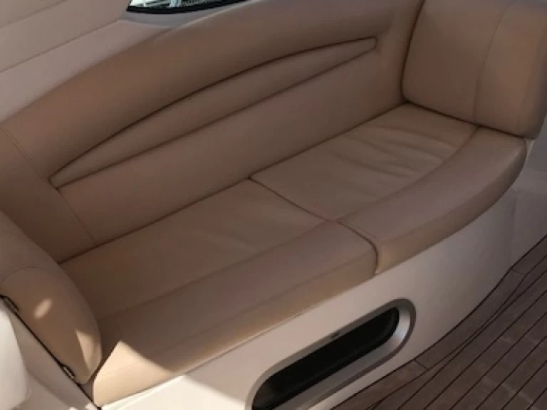 Sealine Sealine S 38 de alquiler a Mahón