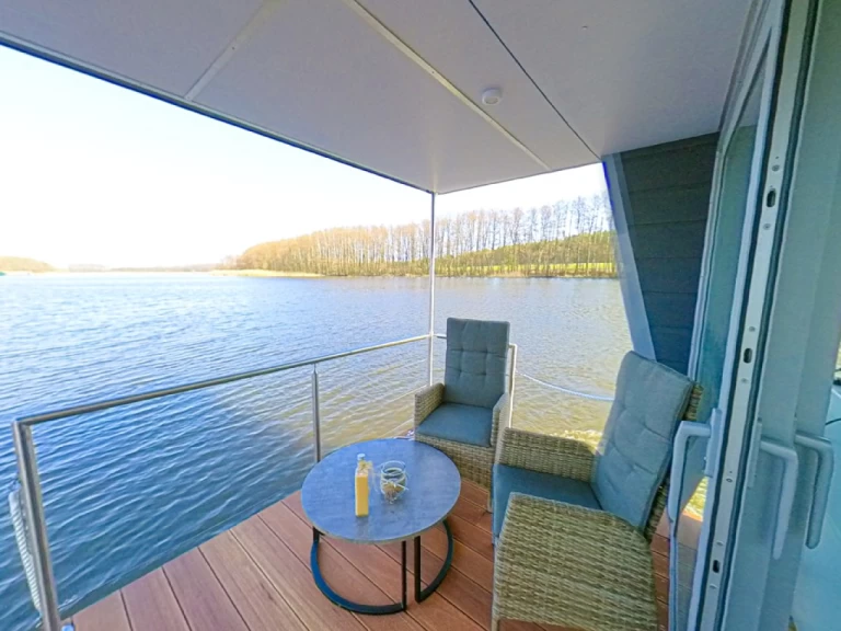 Alquiler de barcos Waren (Müritz) barato de Woma D13 - Standard