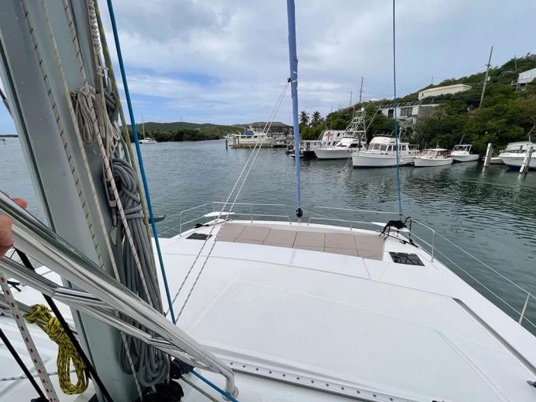 Alquiler Catamarán Bali con o sin  título de navegación