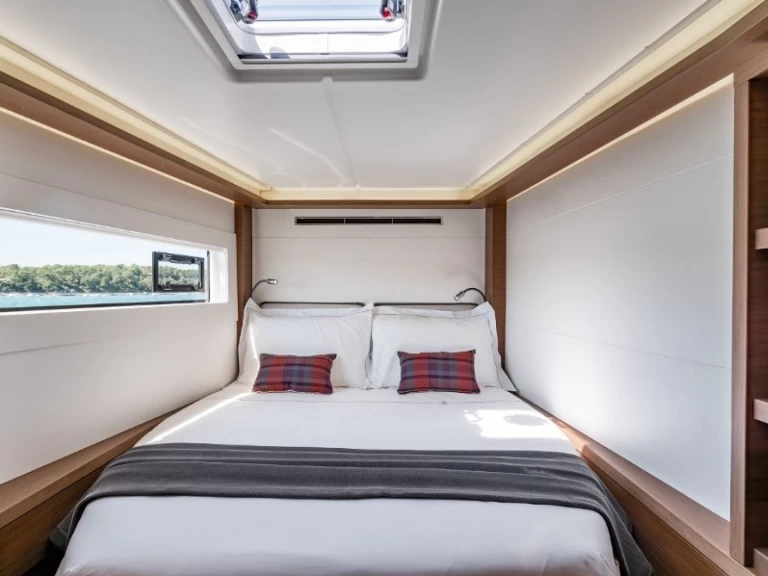 Lagoon Lagoon 46 de alquiler a Parham Town