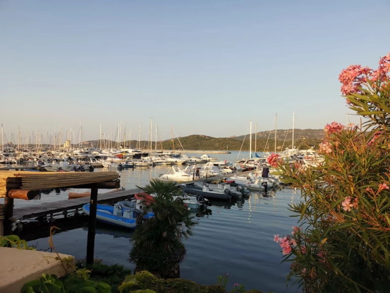 Alquiler de barcos Cannigione barato de Tempest 530