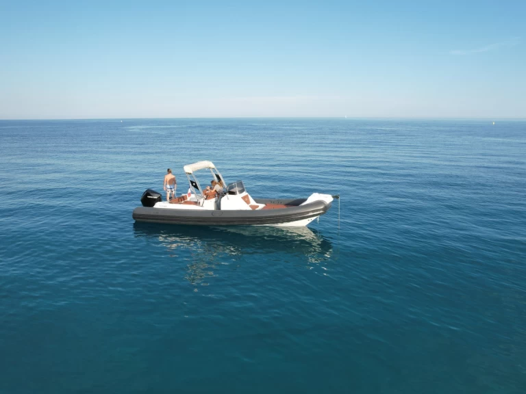 Saver SAVER 820 de alquiler a Cavalaire-sur-Mer