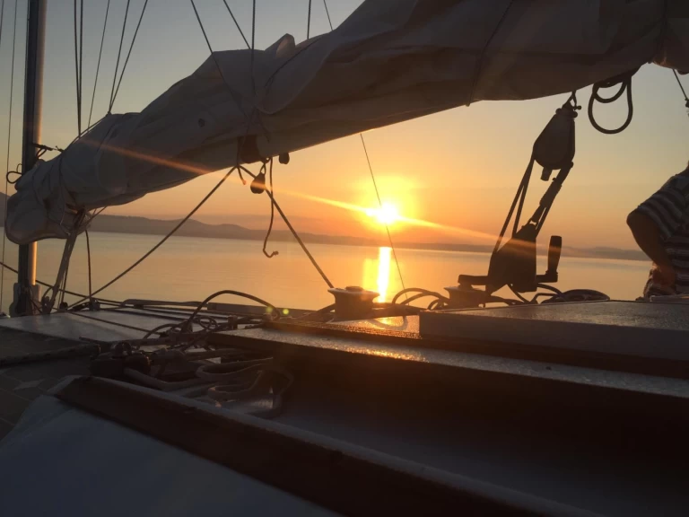 Cantieri Bove Bovecat 9.95 de alquiler a Trevignano Romano