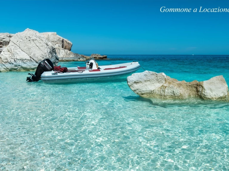 Neumática para alquilar Cala Gonone al mejor precio