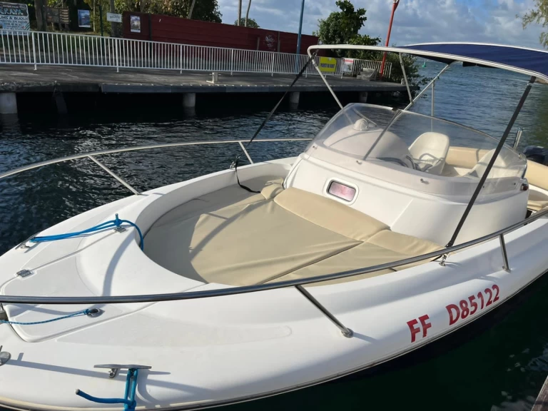 Alquiler Les Trois-Îlets - Jeanneau Cap Camarat 715 WA en SamBoat