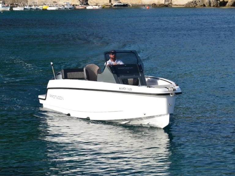 Alquiler de barcos Agios Ioánnis Peristerón barato de Up To 7 Persons and 100 HP engine