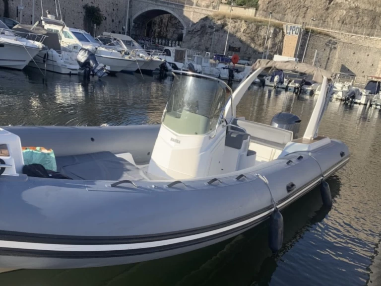 Alquiler de embarcaciones Capelli Tempest 770 enMarsella en Samboat
