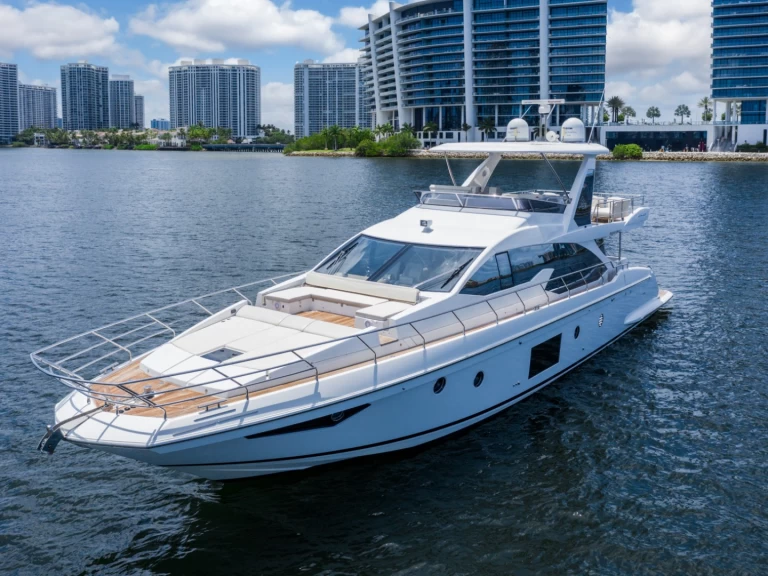 Alquiler Yate de lujo Azimut con o sin  título de navegación