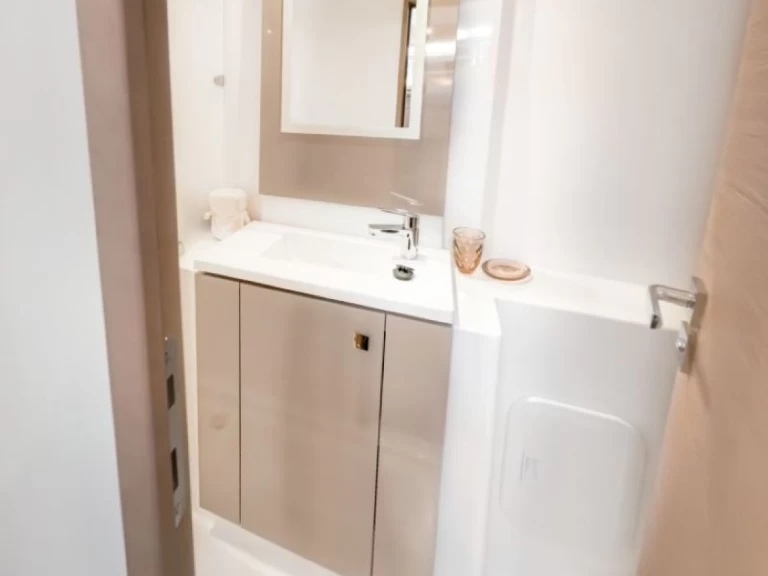 Alquiler Catamarán Fountaine Pajot con o sin  título de navegación