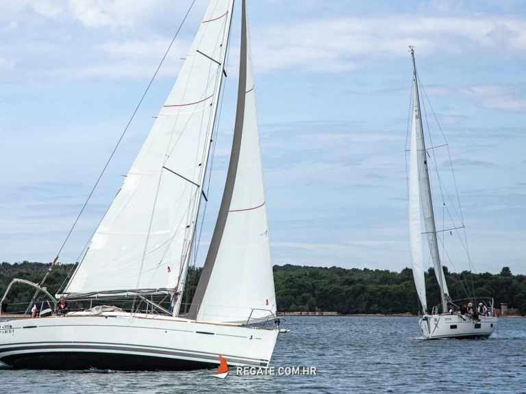 Alquiler Pula - Bénéteau First 35 en SamBoat